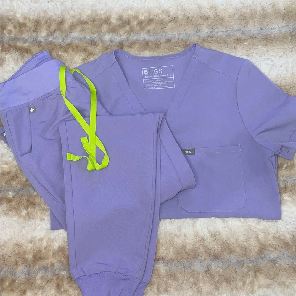 Figs Lavender Dew Scrub Set with Neon Green Accents